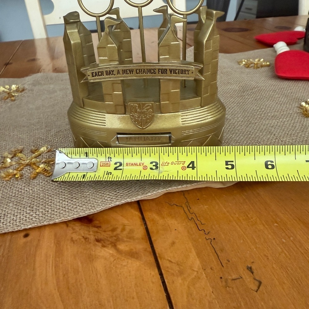 Harry Potter™ Quidditch™ Pitch Perpetual Calendar for Office/Home. NEW - Picture 12 of 13